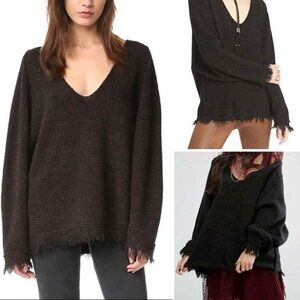 Free People Brown Wool Irresistible Fringe V-Neck Sweater Size Small Oversized
